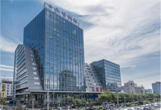 巨型自动上下料机修理